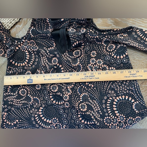 Everly Black and Orange Floral Cold Shoulder Dress Small - Picture 10 of 11